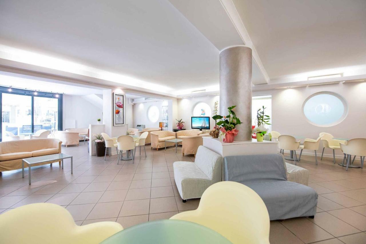 Hotel Cuba 米兰马瑞提那 外观 照片